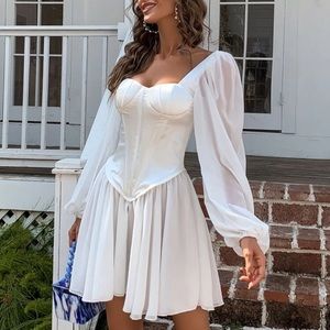 beautiful princess dress 🤍 never worn